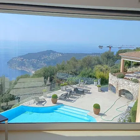 Pausilia Villefranche-sur-Mer